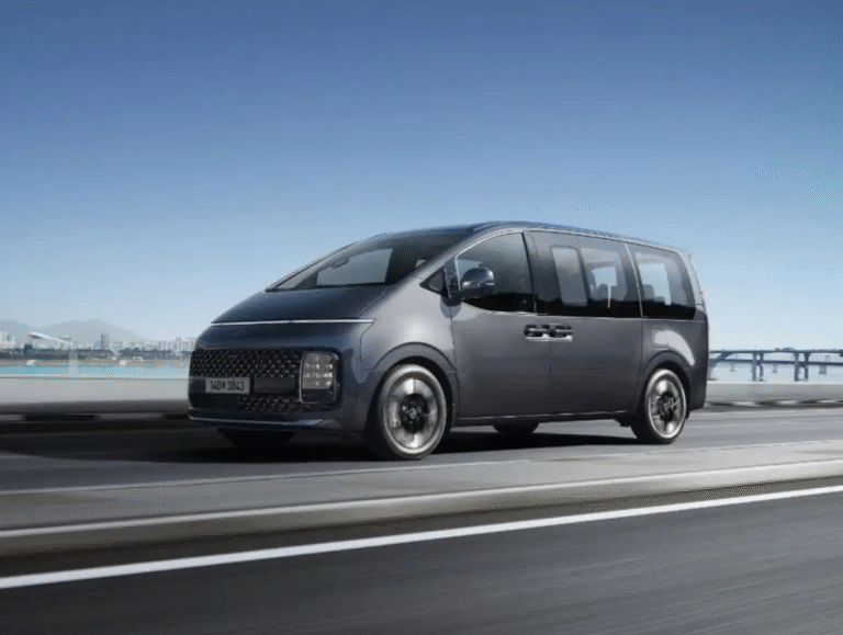 سيارات لنقل الضيوف-السابحات