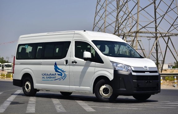 نقل طلاب الجامعات-السابحات