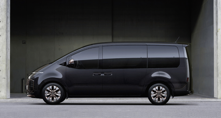 نقل vip للمطارات-السابحات